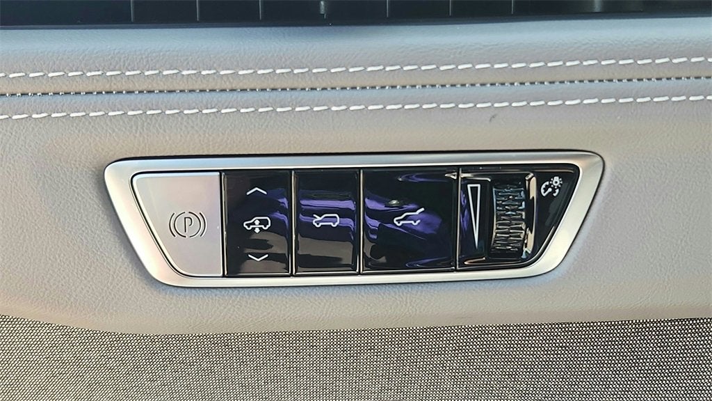 2026 Cadillac ESCALADE IQL Luxury