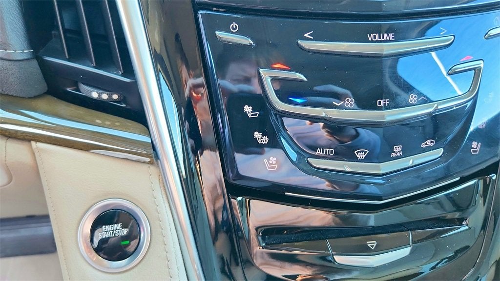 2020 Cadillac Escalade Luxury