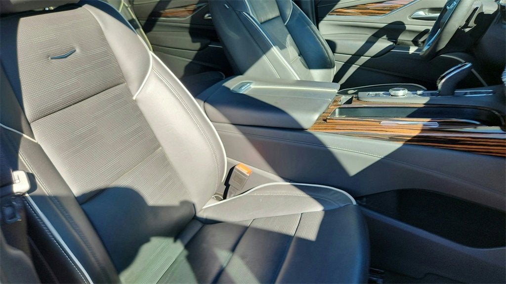 2024 Cadillac Escalade Premium Luxury