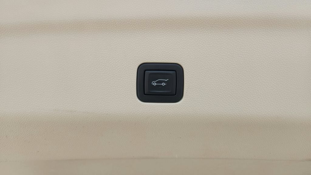 2024 Cadillac Escalade Premium Luxury Platinum