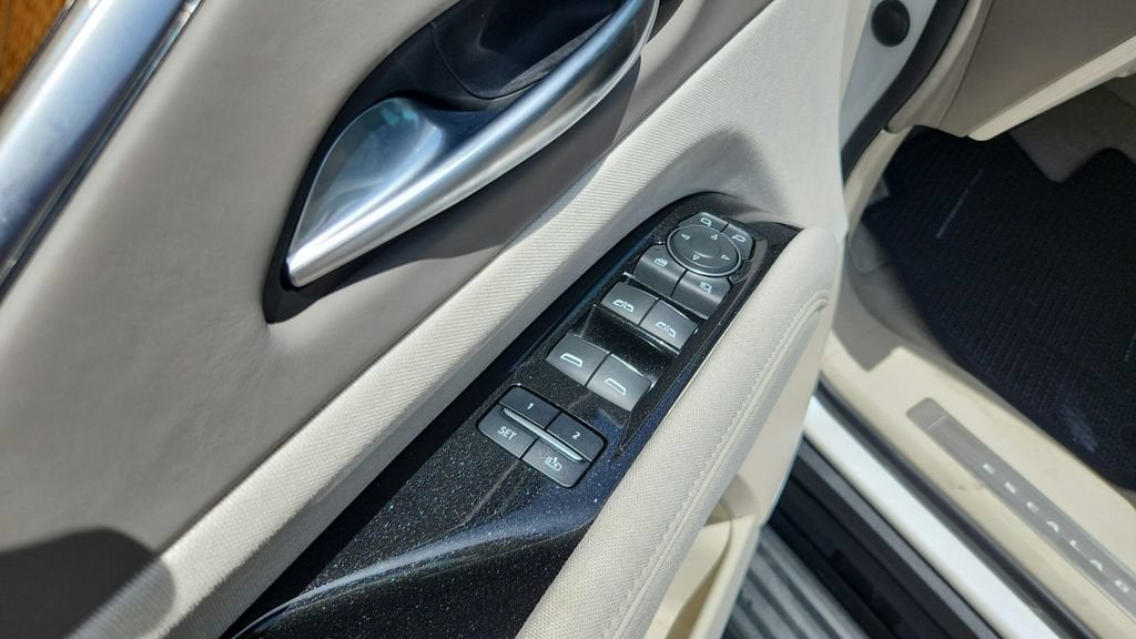 2022 Cadillac Escalade ESV Sport Platinum