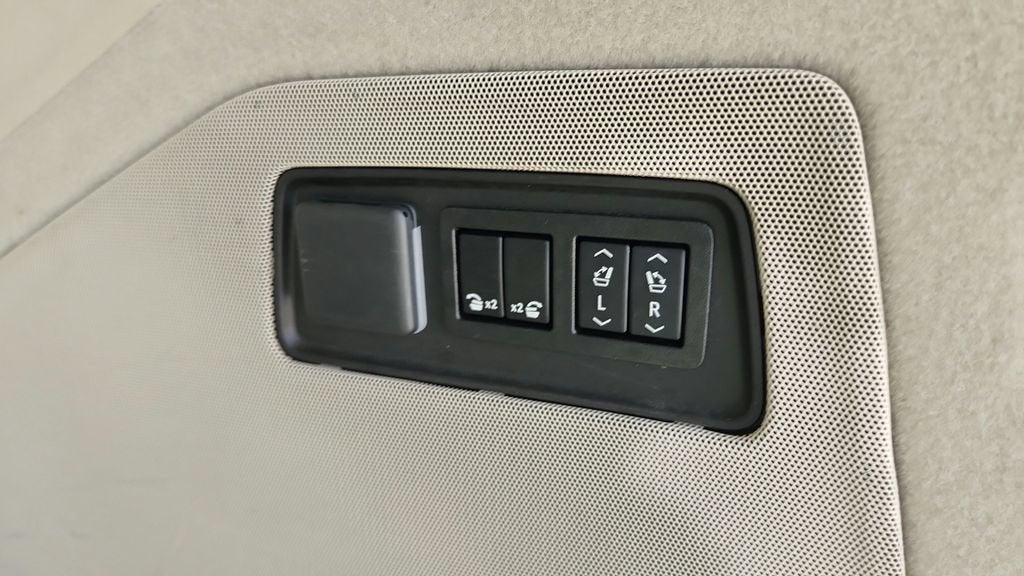 2022 Cadillac Escalade ESV Sport Platinum