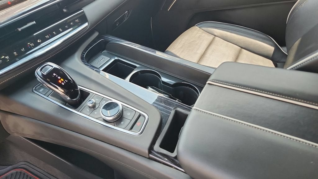 2022 Cadillac Escalade Sport