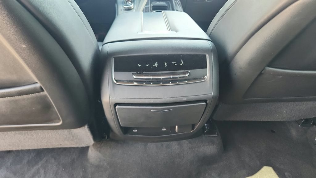 2022 Cadillac Escalade Sport