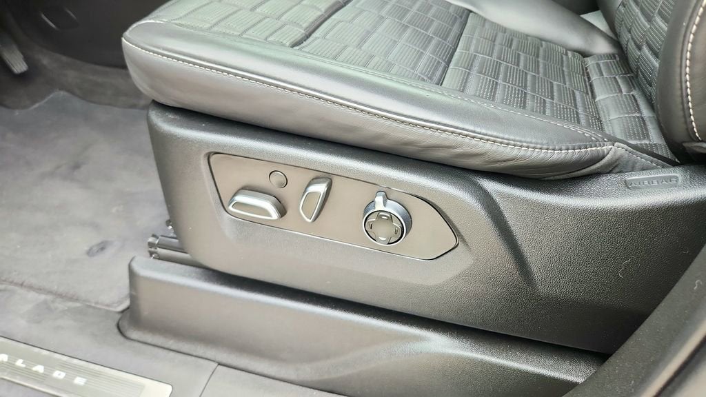 2022 Cadillac Escalade Sport Platinum