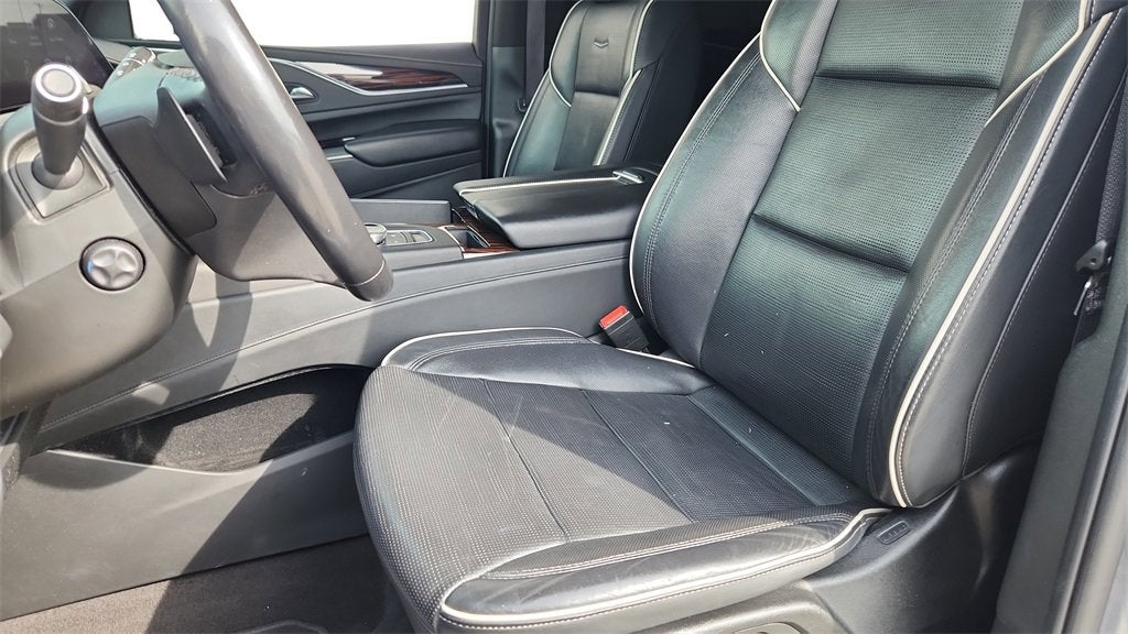 2022 Cadillac Escalade ESV Premium Luxury