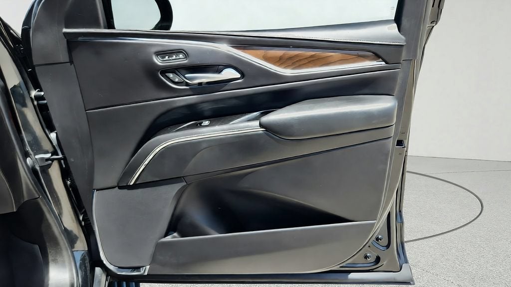 2023 Cadillac Escalade ESV Sport Platinum