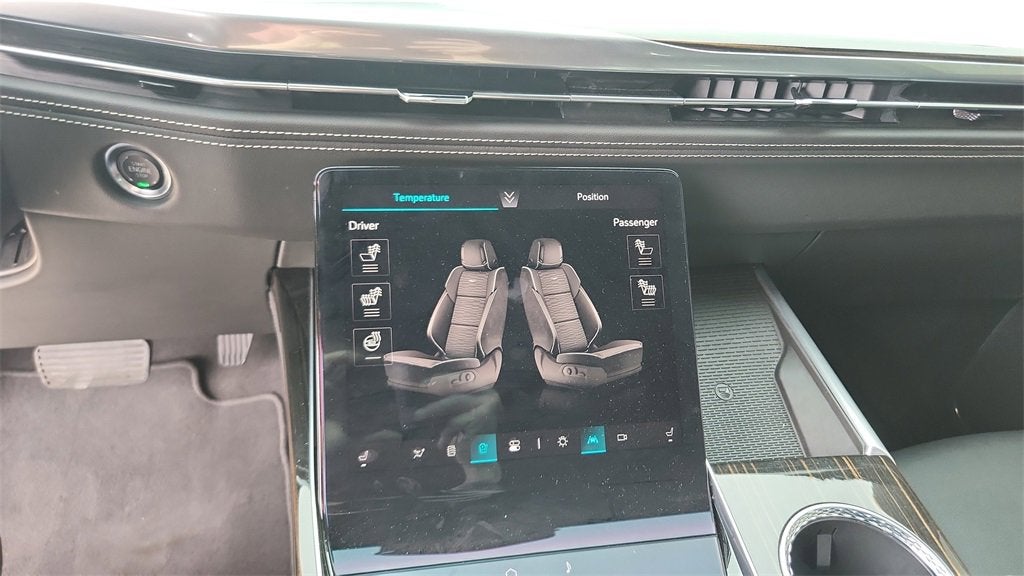 2025 Cadillac Escalade Luxury