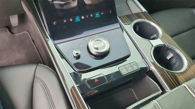 2025 Cadillac Escalade Luxury