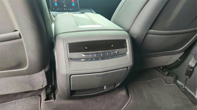 2025 Cadillac Escalade Luxury