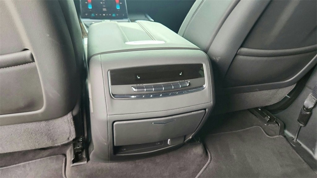 2025 Cadillac Escalade Luxury