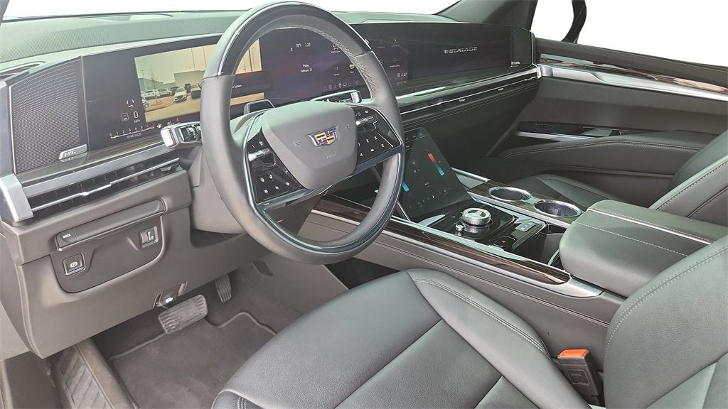 2025 Cadillac Escalade Luxury