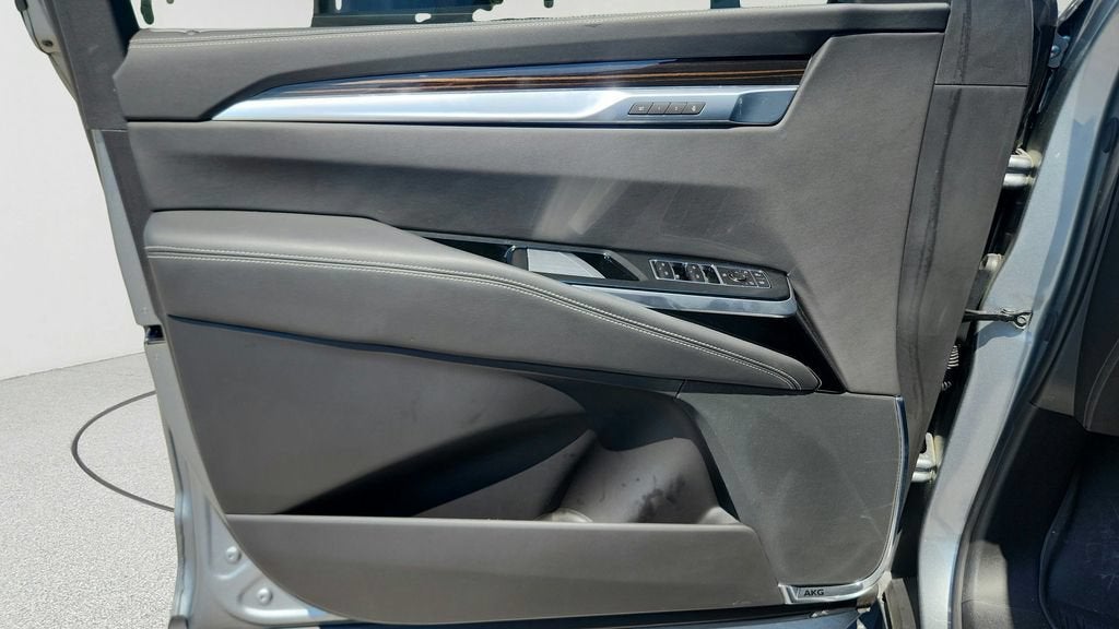 2025 Cadillac Escalade Premium Luxury