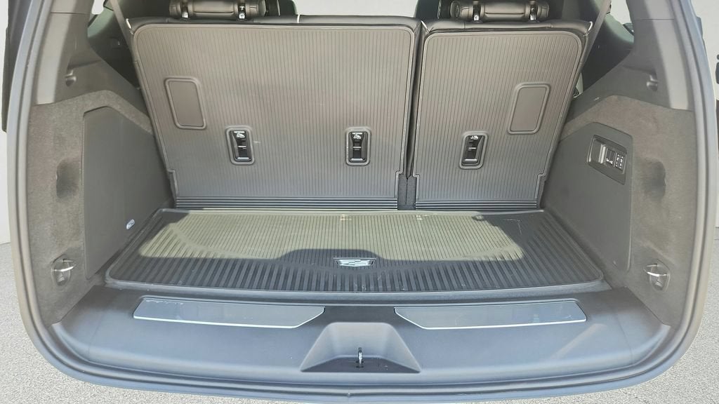 2025 Cadillac Escalade Premium Luxury