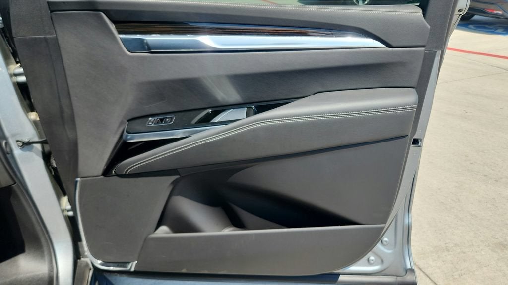 2025 Cadillac Escalade Premium Luxury