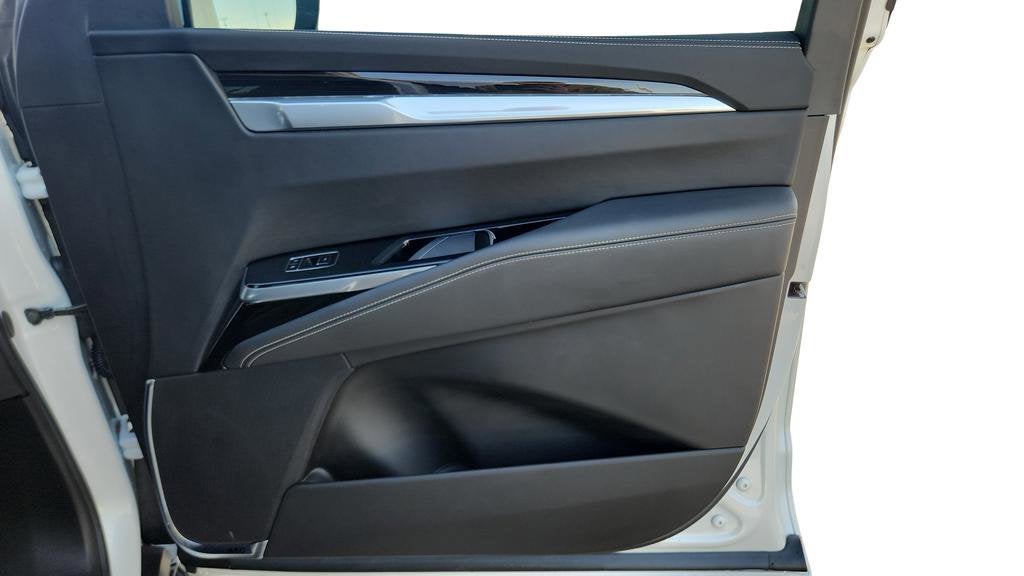 2025 Cadillac Escalade ESV Luxury