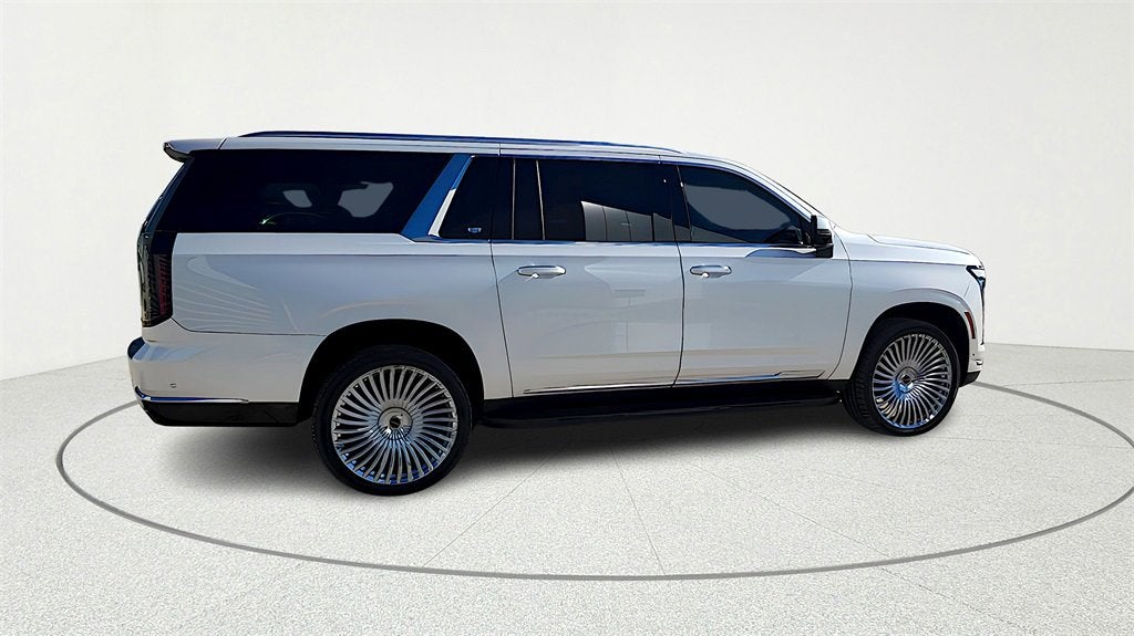 2025 Cadillac Escalade ESV Luxury