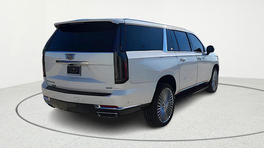 2025 Cadillac Escalade ESV Luxury