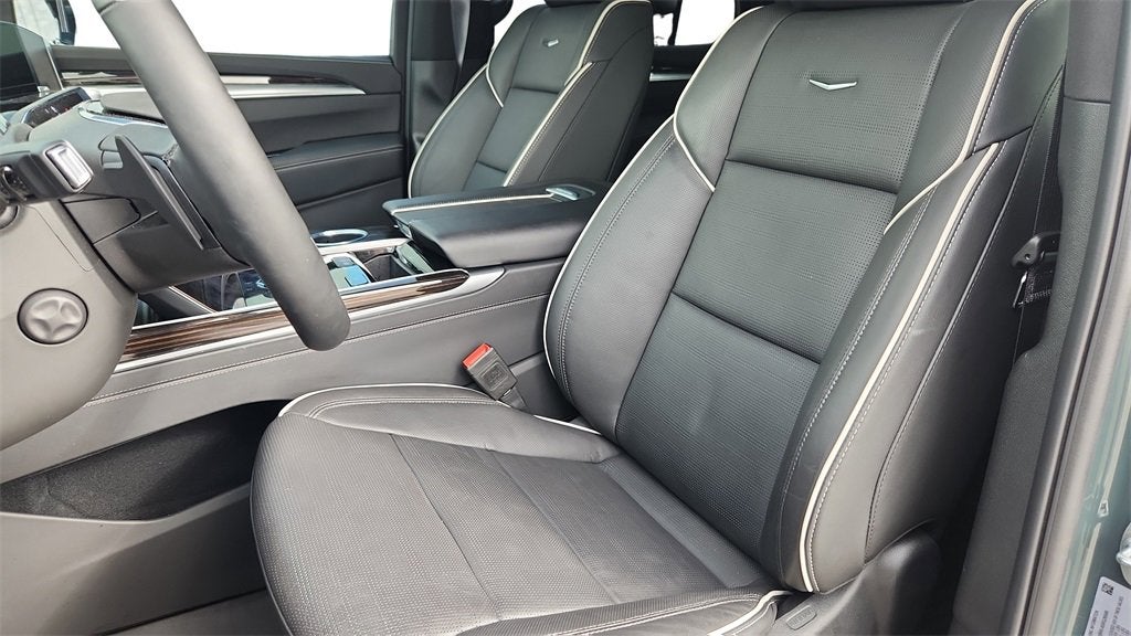 2025 Cadillac Escalade Premium Luxury