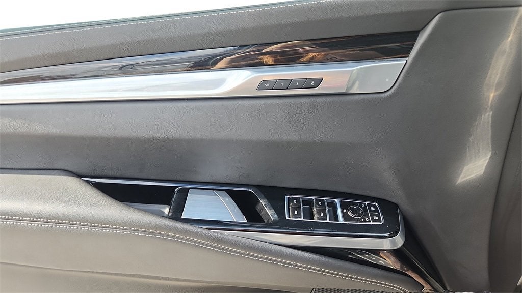 2025 Cadillac Escalade Premium Luxury