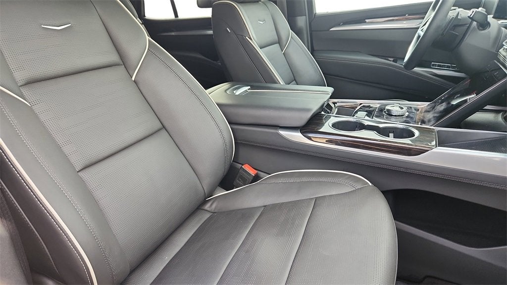 2025 Cadillac Escalade Premium Luxury