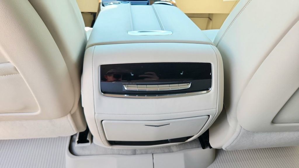 2026 Cadillac Escalade Platinum Luxury