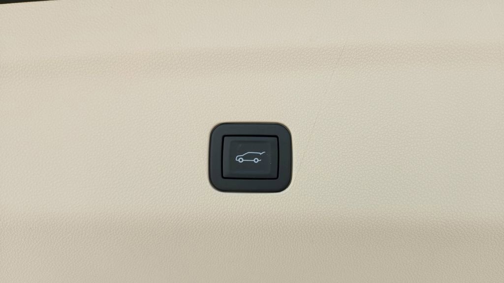 2026 Cadillac Escalade Platinum Luxury