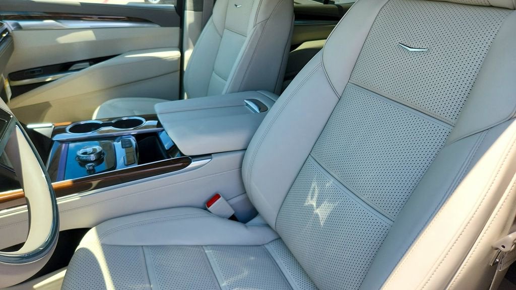 2026 Cadillac Escalade Platinum Luxury