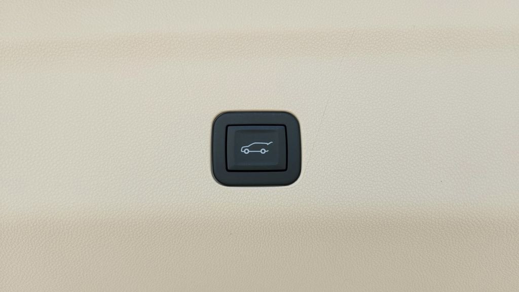 2026 Cadillac Escalade Platinum Luxury
