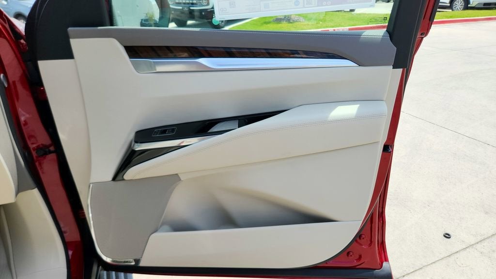 2026 Cadillac Escalade Platinum Luxury
