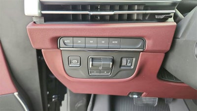 2026 Cadillac Escalade ESV Luxury