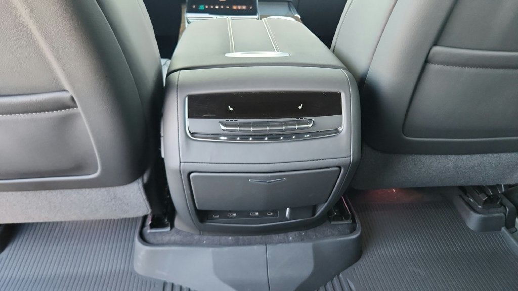 2027 Cadillac Escalade ESV Platinum Sport