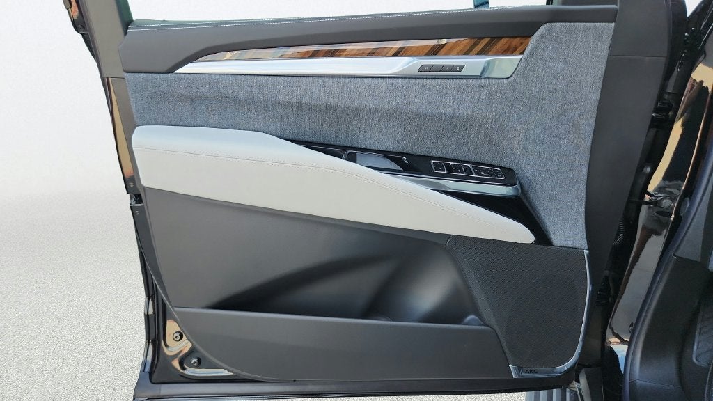 2027 Cadillac Escalade ESV Platinum Sport