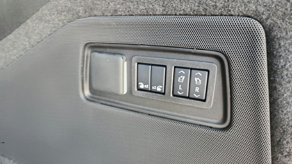 2027 Cadillac Escalade ESV Platinum Sport