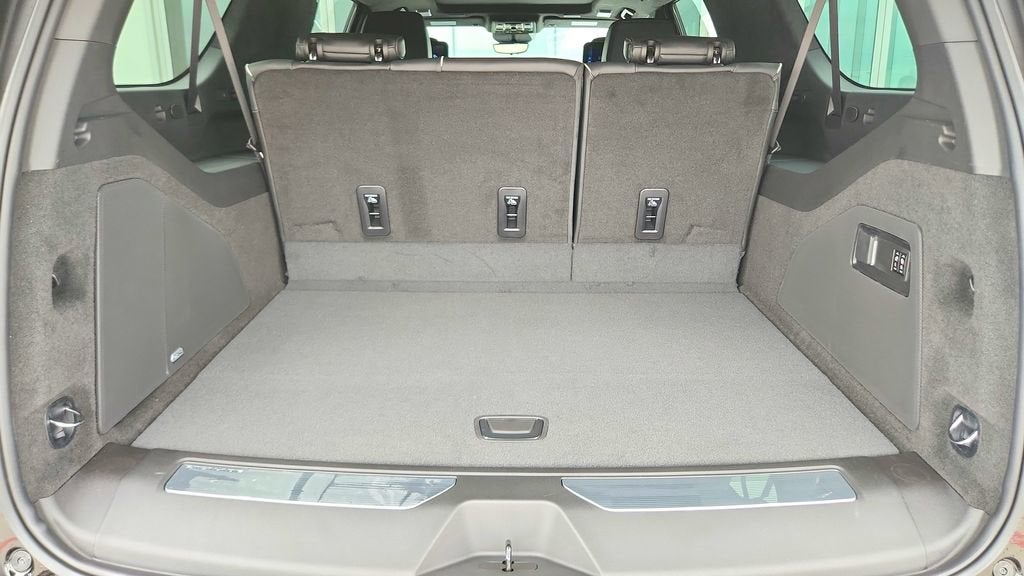 2026 Cadillac Escalade ESV V-Series