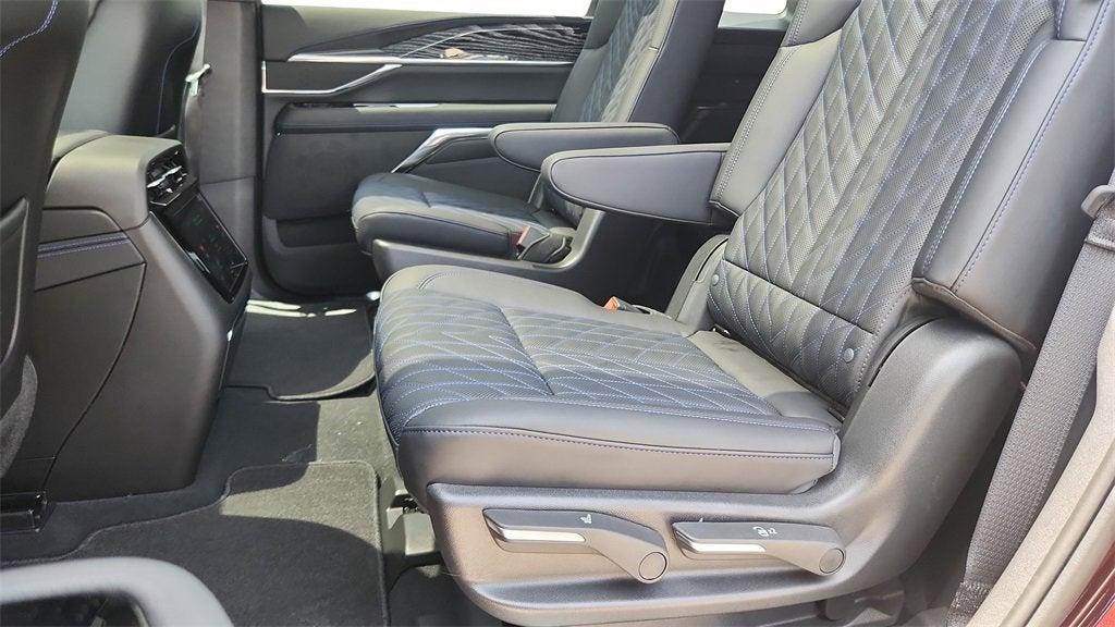 2025 Cadillac ESCALADE IQ Sport 1