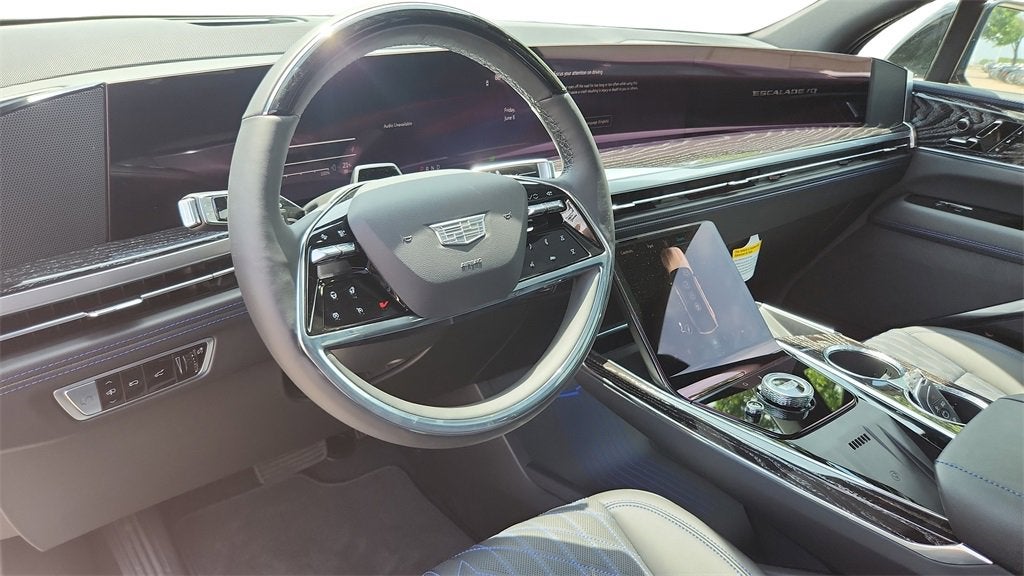 2025 Cadillac ESCALADE IQ Sport 1