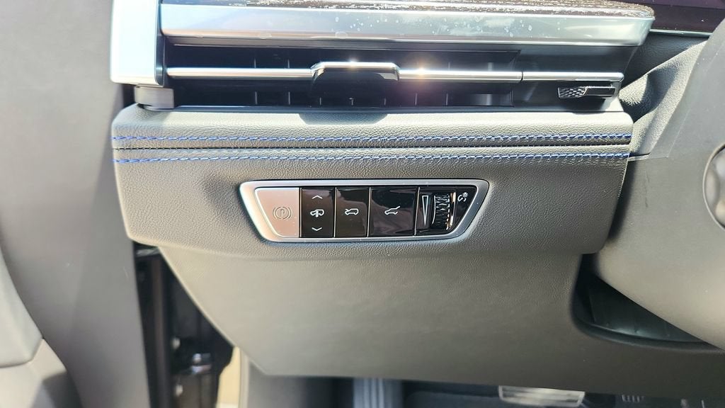 2026 Cadillac ESCALADE IQ Sport