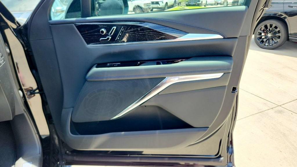 2026 Cadillac ESCALADE IQ Sport