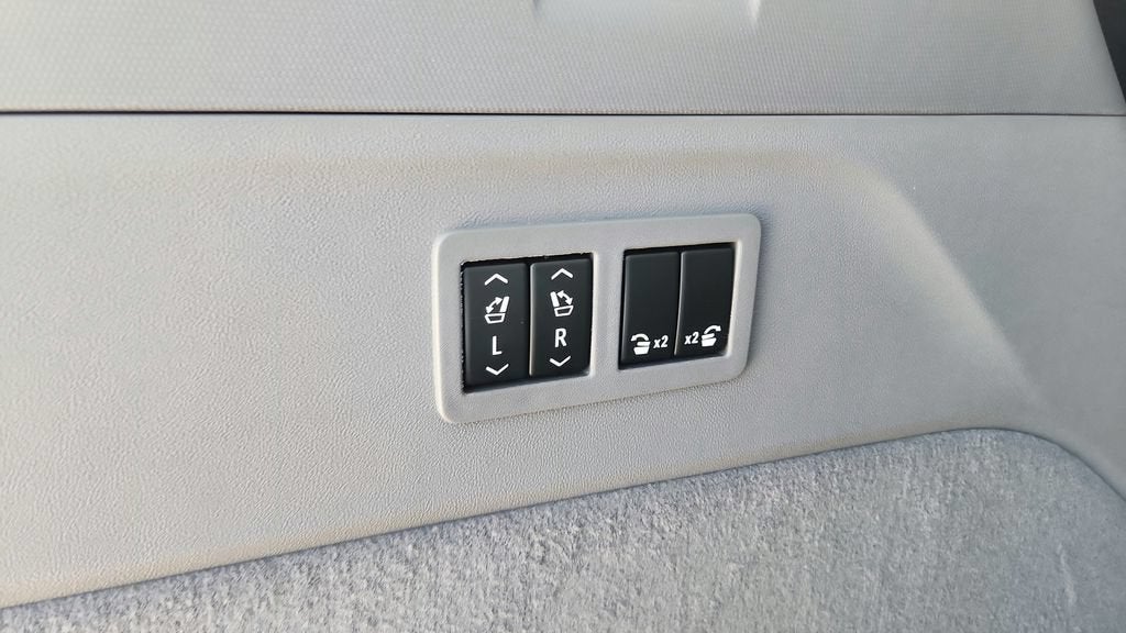 2026 Cadillac ESCALADE IQ Sport