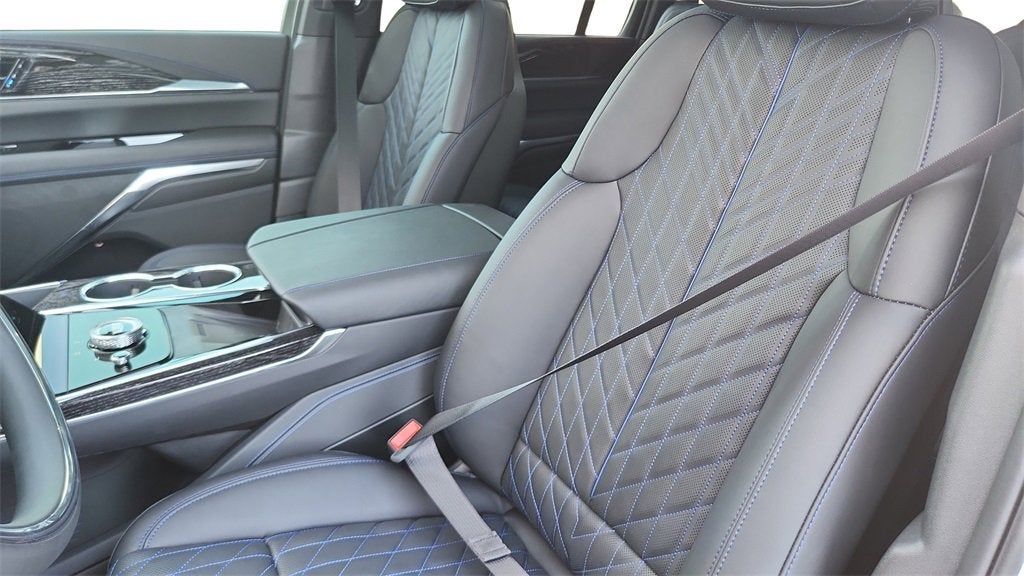 2026 Cadillac ESCALADE IQ Sport