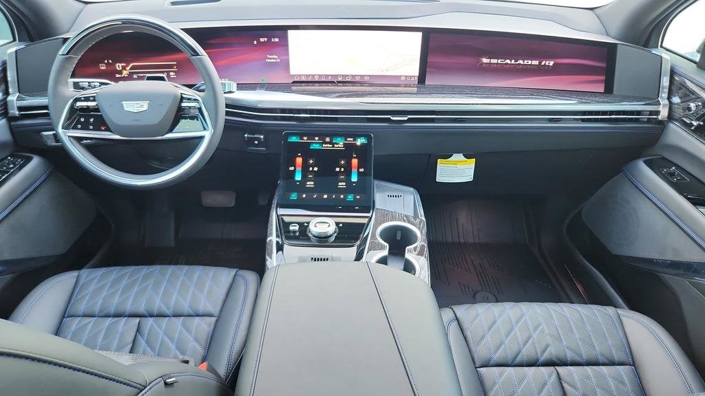 2026 Cadillac ESCALADE IQ Sport