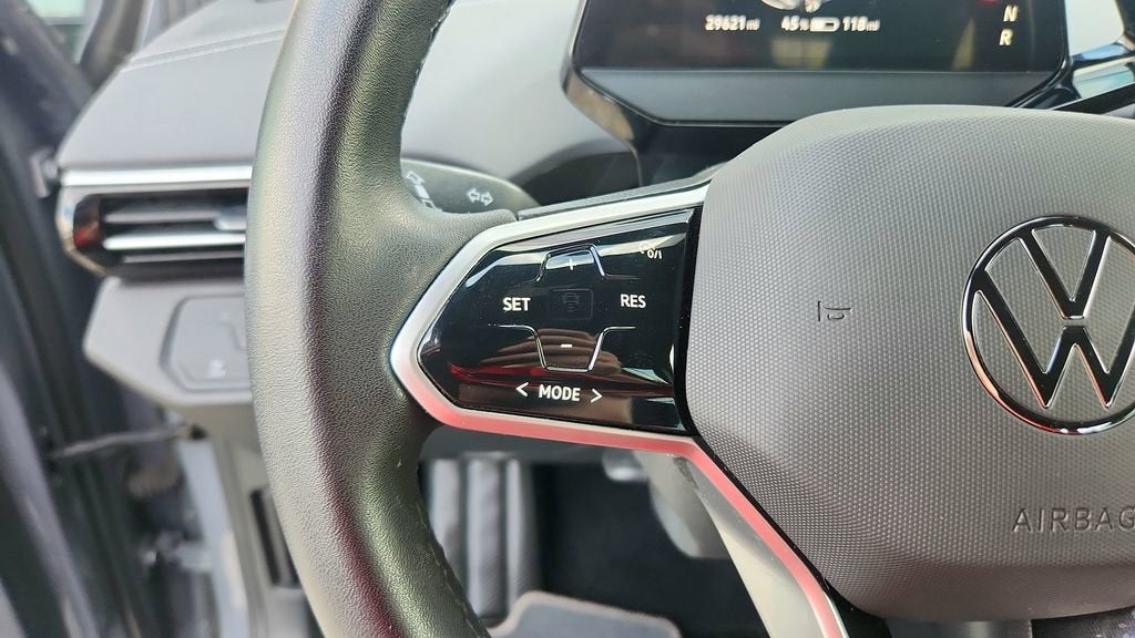 2023 Volkswagen ID.4 Pro