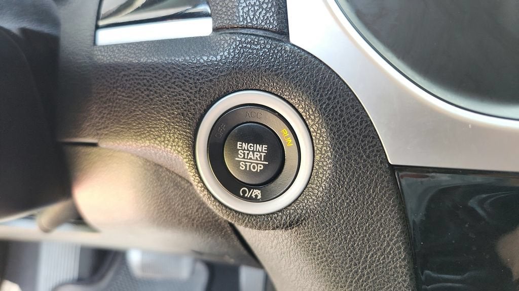 2023 Chrysler 300 Touring L
