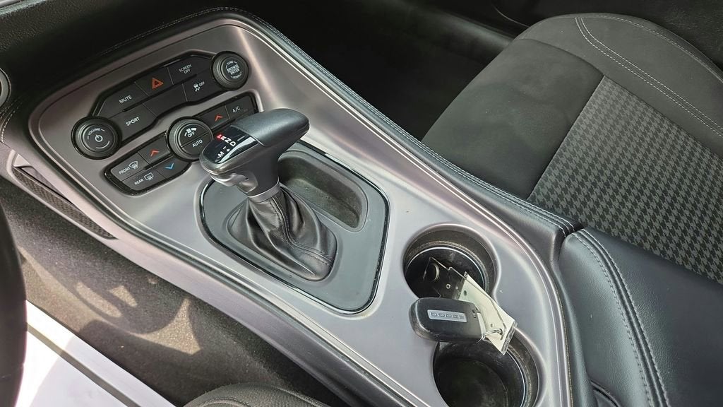 2023 Dodge Challenger SXT