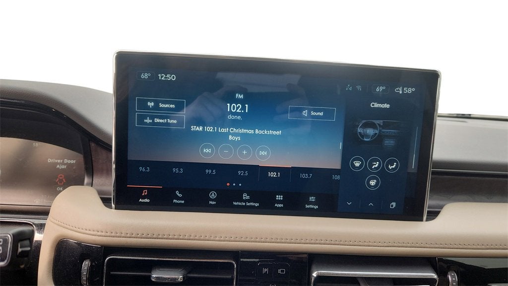 2022 Lincoln Nautilus Reserve