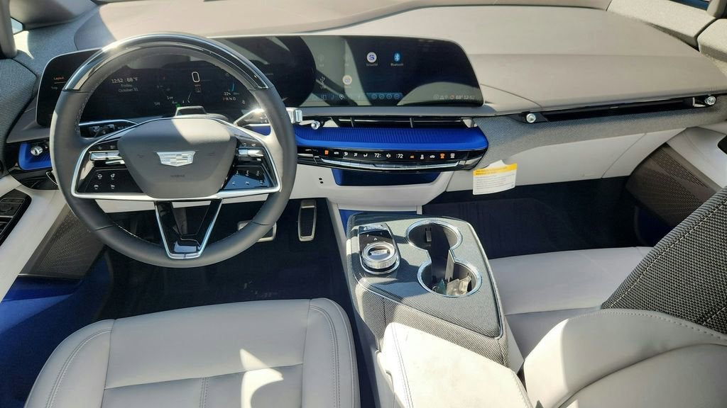 2026 Cadillac OPTIQ Luxury