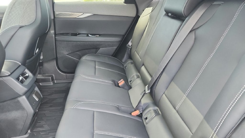 2027 Cadillac OPTIQ Luxury