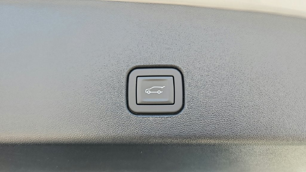 2027 Cadillac OPTIQ Luxury