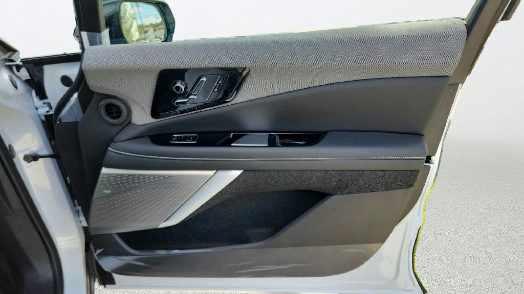 2027 Cadillac OPTIQ Luxury